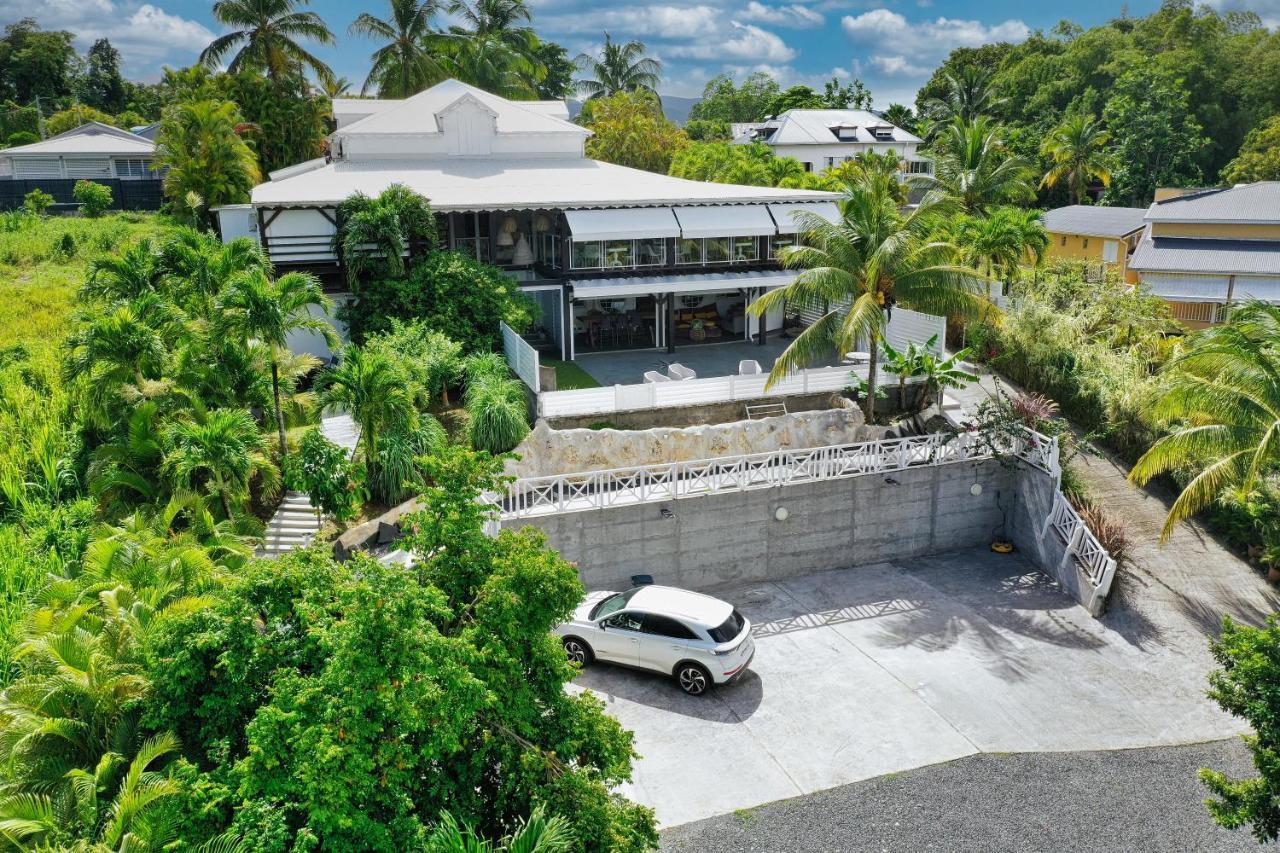 Green Lord Domaine - Lodges Piscine & Spa - Bar & Lounge - Restaurant Gastronomique Lamentin Exterior photo