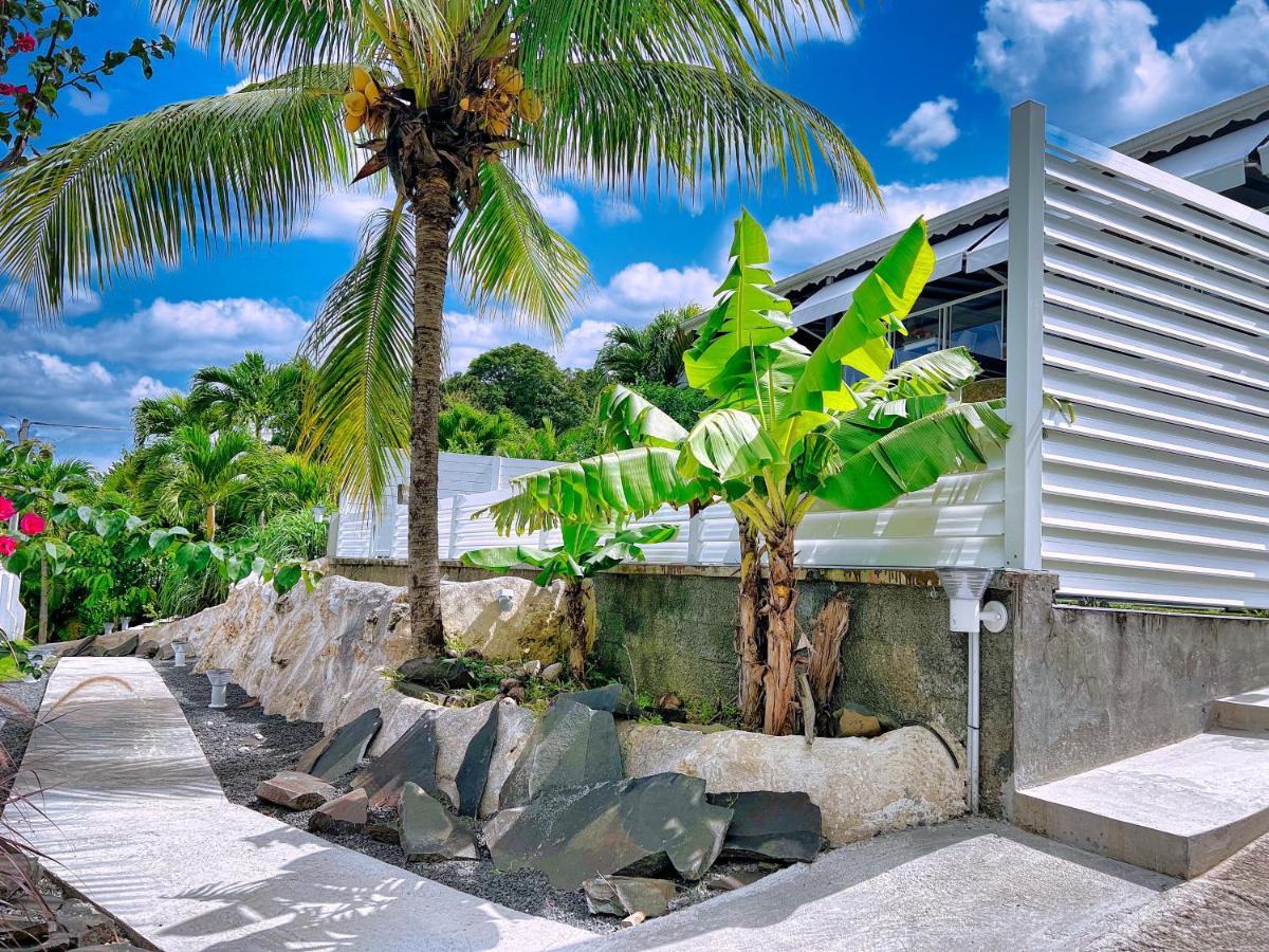 Green Lord Domaine - Lodges Piscine & Spa - Bar & Lounge - Restaurant Gastronomique Lamentin Exterior photo